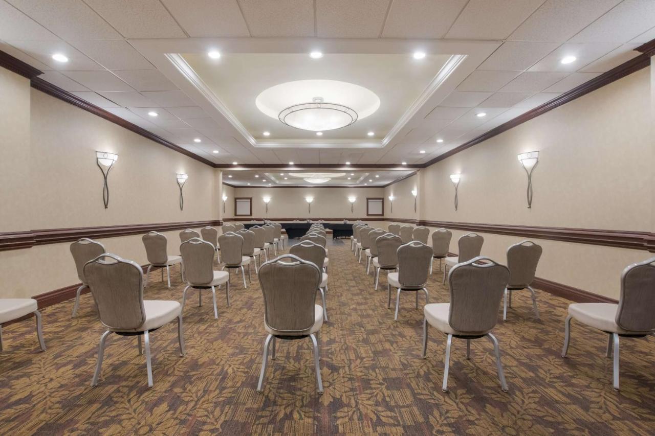 Best Western St Catharines Hotel & Conference Centre Sainte-Catherine Dış mekan fotoğraf